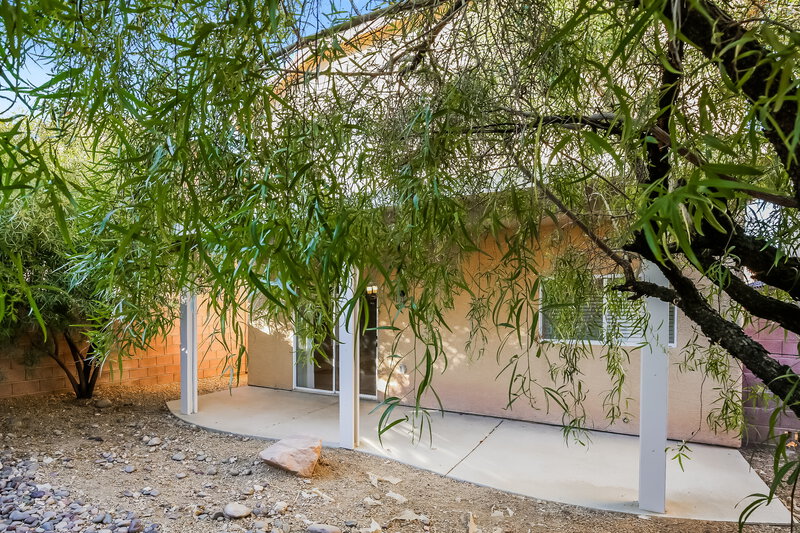 2,250/Mo, 6179 Fisher Creek Ct Las Vegas, NV 89139 Rear View