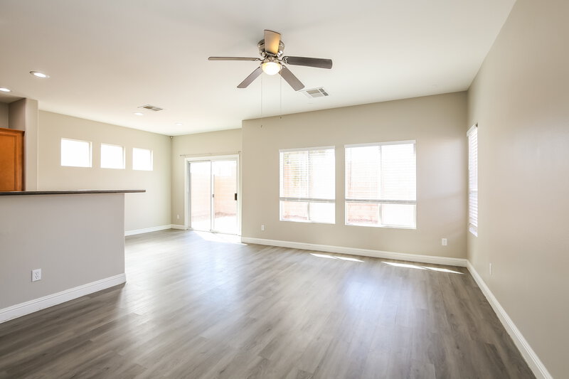 2,170/Mo, 6347 Blushing Willow St North Las Vegas, NV 89081 Living Room View