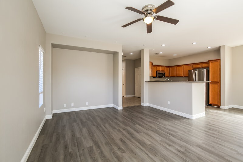 2,170/Mo, 6347 Blushing Willow St North Las Vegas, NV 89081 Dining Room View