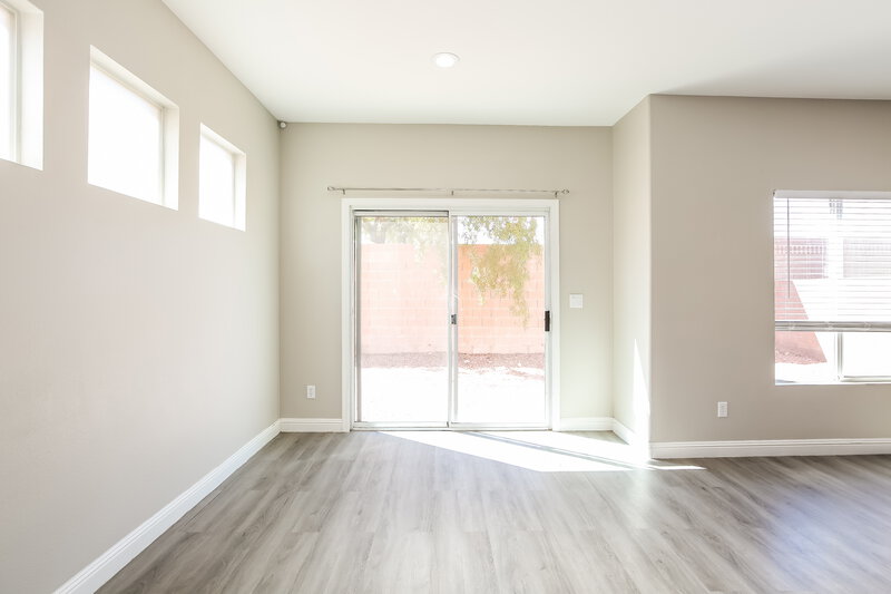 2,170/Mo, 6347 Blushing Willow St North Las Vegas, NV 89081 Dining Room View 2