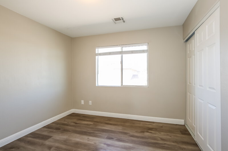 2,170/Mo, 6347 Blushing Willow St North Las Vegas, NV 89081 Bedroom View 2