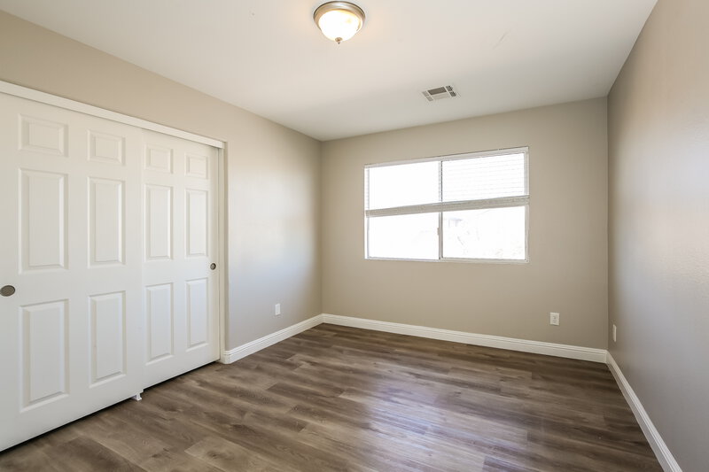 2,170/Mo, 6347 Blushing Willow St North Las Vegas, NV 89081 Bedroom View 3