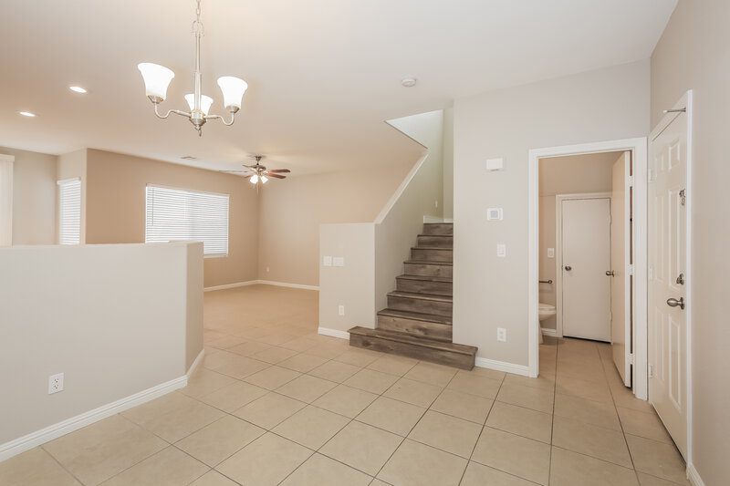 2,235/Mo, 6441 Butterfly Sky North Las Vegas, NV 89084 Dining Room View 2