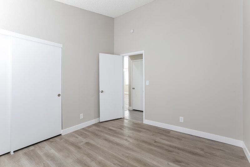 1,905/Mo, 5797 Goodsprings Ct Las Vegas, NV 89110 Bedroom View 4