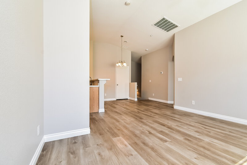 1,660/Mo, 5522 Jackpot Winner Ln Unit 101 Las Vegas, NV 89122 Living Room View 2