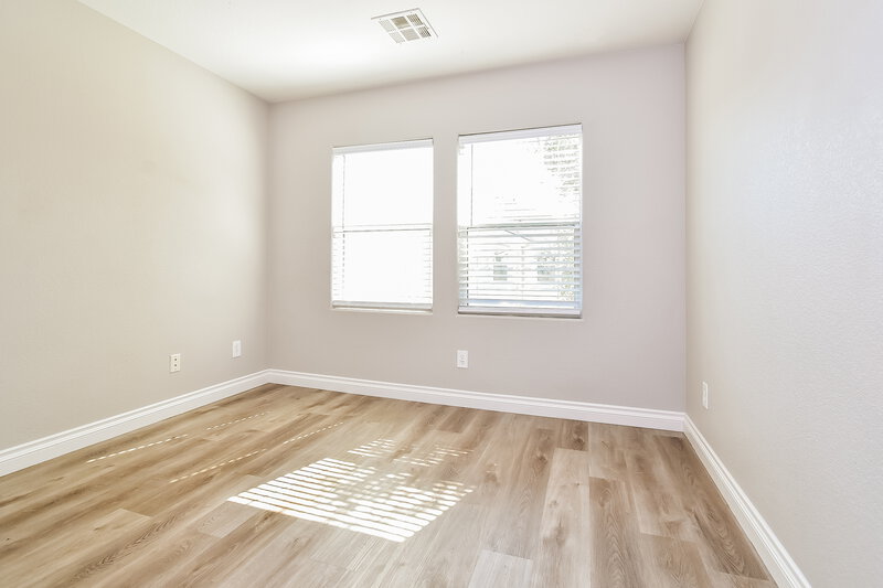 1,660/Mo, 5522 Jackpot Winner Ln Unit 101 Las Vegas, NV 89122 Bedroom View 2