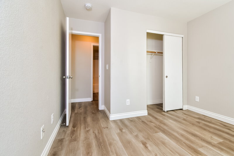 1,660/Mo, 5522 Jackpot Winner Ln Unit 101 Las Vegas, NV 89122 Bedroom View 3