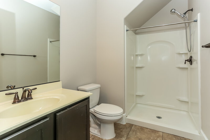3,335/Mo, 7649 Heavenly Peak St Las Vegas, NV 89166 Bathroom View