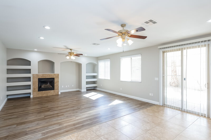 4,330/Mo, 537 Copper View St Henderson, NV 89052 Living Room View 3