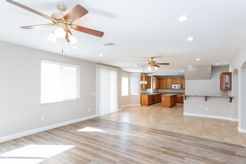 4,330/Mo, 537 Copper View St Henderson, NV 89052 Living Room View 4