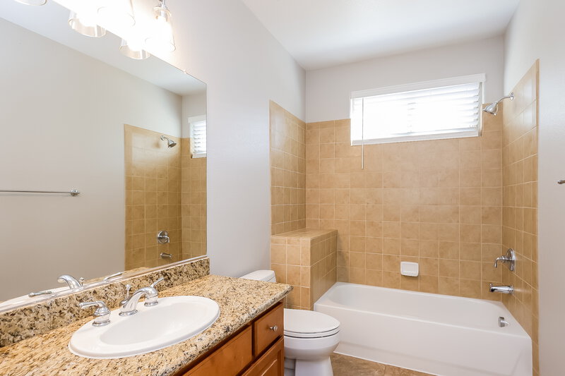 4,330/Mo, 537 Copper View St Henderson, NV 89052 Bathroom View 2
