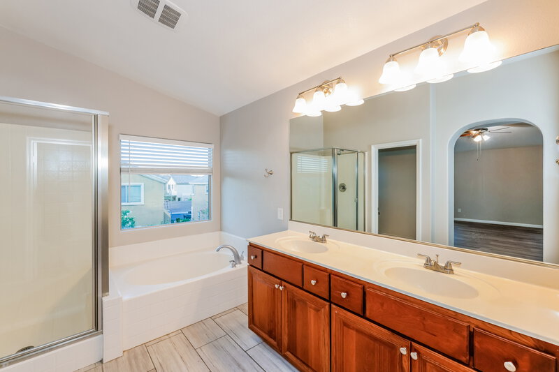 3,195/Mo, 196 Broken Putter Way Las Vegas, NV 89148 Main Bathroom View