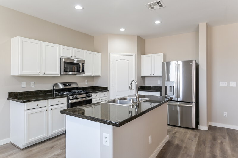 2,355/Mo, 909 Aspen Cliff Dr Henderson, NV 89011 Kitchen View