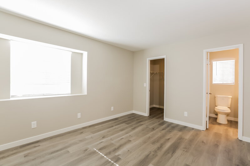 2,370/Mo, 9524 Amber Valley Ln Las Vegas, NV 89134 Bedroom View 2