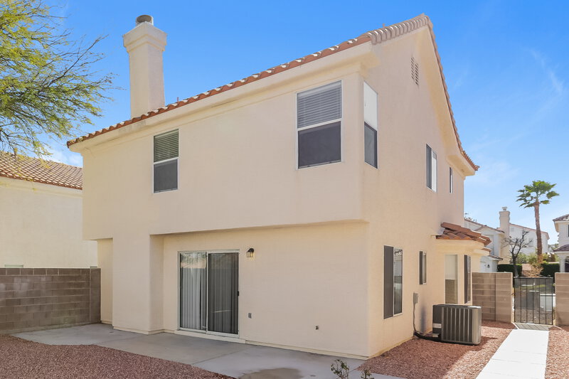 2,370/Mo, 9524 Amber Valley Ln Las Vegas, NV 89134 Rear View