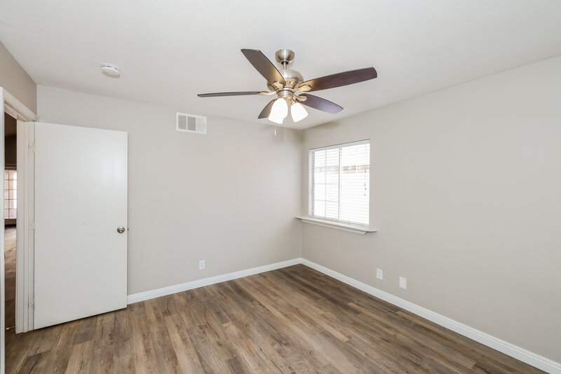 2,140/Mo, 269 Aspen Knoll Dr Henderson, NV 89074 Main Bedroom View 2