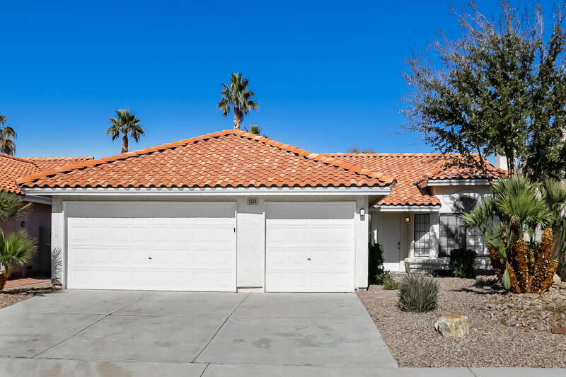 2,540/Mo, 1330 White Dr Las Vegas, NV 89119 External View