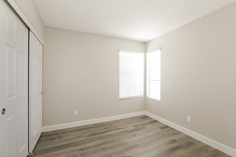2,540/Mo, 1330 White Dr Las Vegas, NV 89119 Bedroom View