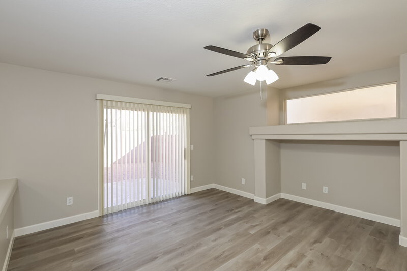 2,120/Mo, 6620 Melodic Ct Las Vegas, NV 89139 Dining Room View