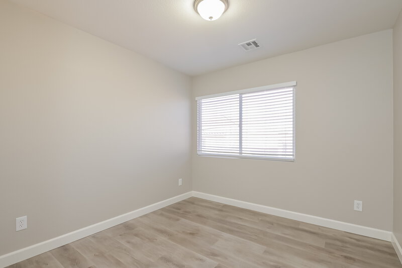 2,120/Mo, 6620 Melodic Ct Las Vegas, NV 89139 Bedroom View