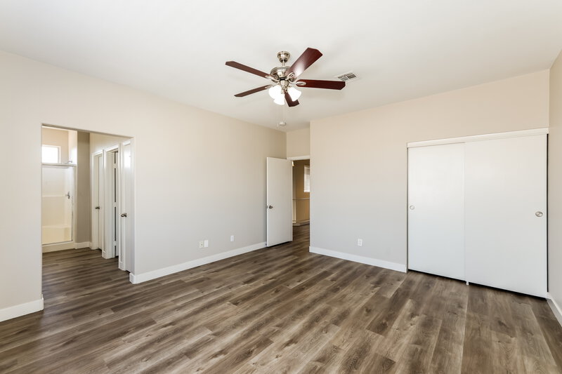 2,655/Mo, 1002 Tidal Foam Ct Henderson, NV 89074 Main Bedroom View