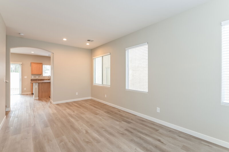 2,445/Mo, 10931 Colour Magic St Henderson, NV 89052 Misc View 3