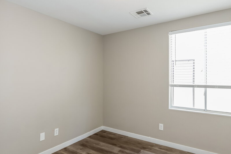 2,240/Mo, 10931 Colour Magic St Henderson, NV 89052 Bedroom View 2
