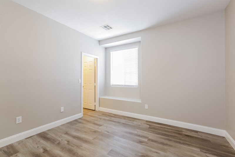 2,375/Mo, 6191 Carson Hills Ave Las Vegas, NV 89139 Bedroom View
