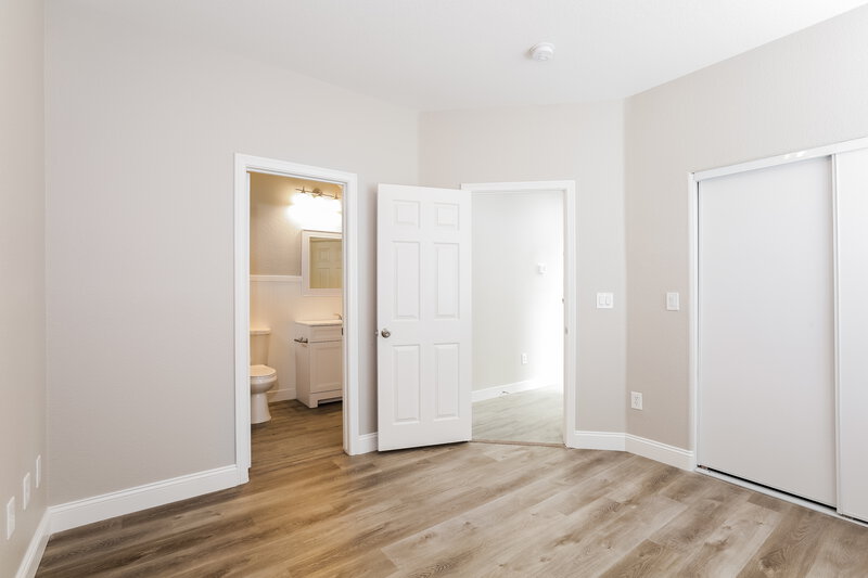 2,375/Mo, 6191 Carson Hills Ave Las Vegas, NV 89139 Bedroom View 3