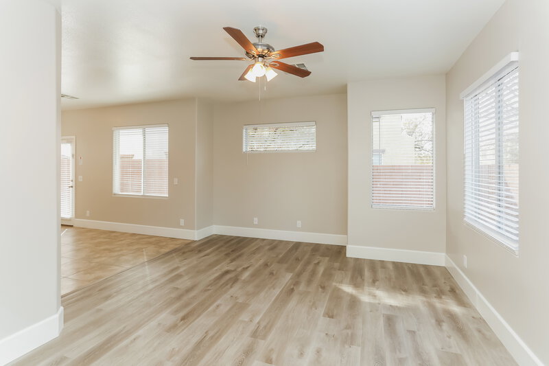 2,060/Mo, 8913 Trickling Springs Ct Las Vegas, NV 89149 Living Room View