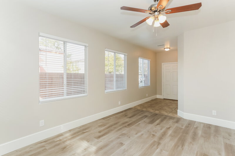 2,060/Mo, 8913 Trickling Springs Ct Las Vegas, NV 89149 Living Room View 2