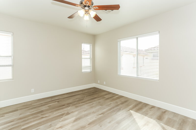 2,060/Mo, 8913 Trickling Springs Ct Las Vegas, NV 89149 Main Bedroom View