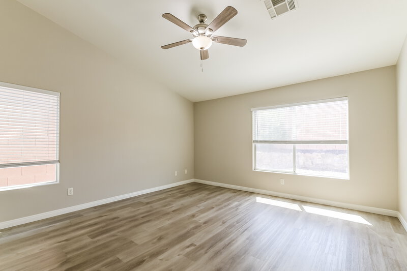 2,530/Mo, 1075 Silver Star St Henderson, NV 89002 Main Bedroom View