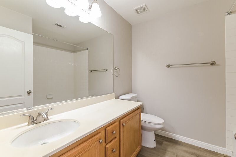 2,530/Mo, 1075 Silver Star St Henderson, NV 89002 Bathroom View