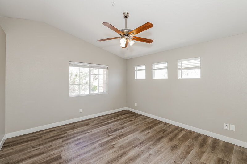 1,860/Mo, 3010 Sunrise Bay Ave North Las Vegas, NV 89031 Main Bedroom View