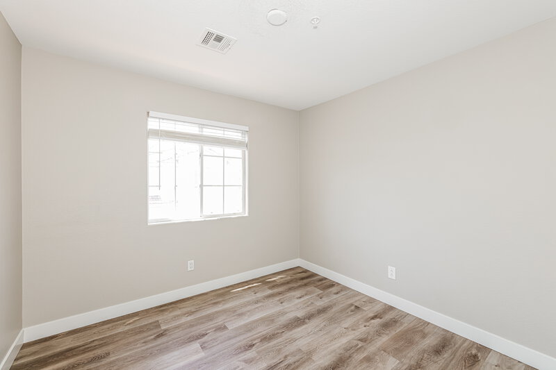 1,860/Mo, 3010 Sunrise Bay Ave North Las Vegas, NV 89031 Bedroom View