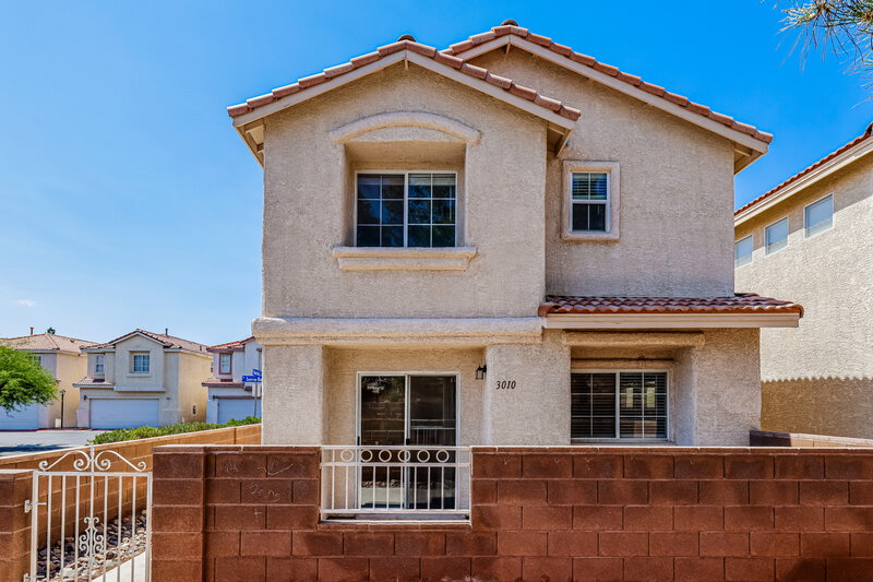 1,860/Mo, 3010 Sunrise Bay Ave North Las Vegas, NV 89031 Rear View