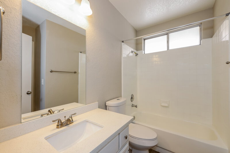 2,190/Mo, 1403 Harmony Hill Dr Henderson, NV 89014 Bathroom View