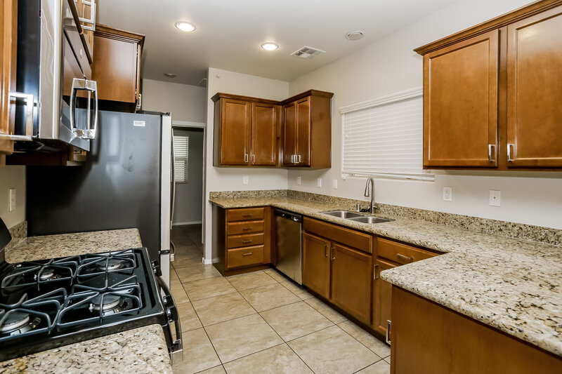 2,265/Mo, 8099 Mosaic Sunrise Ln Las Vegas, NV 89166 Kitchen View