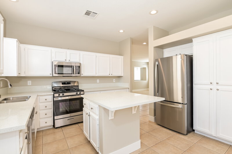 2,175/Mo, 9185 Drifting Bay St Las Vegas, NV 89123 Kitchen View