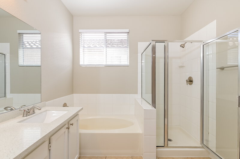 2,175/Mo, 9185 Drifting Bay St Las Vegas, NV 89123 Main Bathroom View