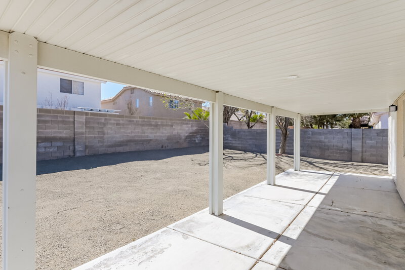2,225/Mo, 1283 Silver Knoll Ave Las Vegas, NV 89123 Patio View