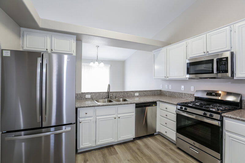 1,850/Mo, 3520 Slapton Ave North Las Vegas, NV 89031 Kitchen View 2