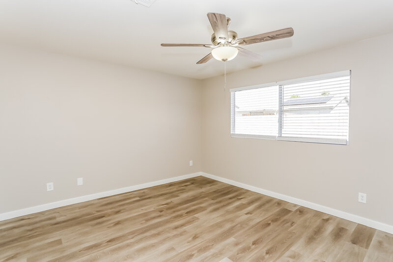 1,855/Mo, 2204 Fountain Valley Way North Las Vegas, NV 89031 Main Bedroom View 2