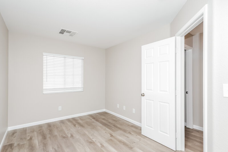 2,055/Mo, 5224 Mineral Lake Dr Las Vegas, NV 89122 Misc View 12