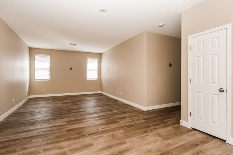 2,535/Mo, 9156 Briarthorne St Las Vegas, NV 89123 Living Room View 2