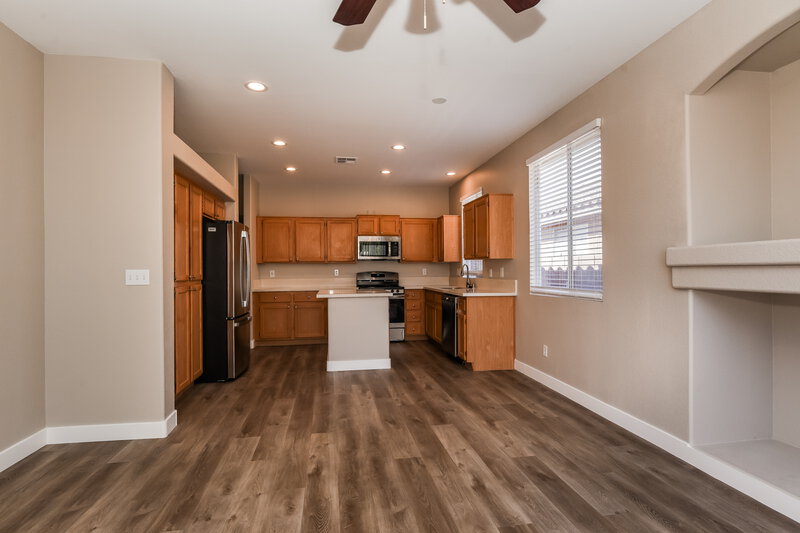 2,535/Mo, 9156 Briarthorne St Las Vegas, NV 89123 Dining Room View 2