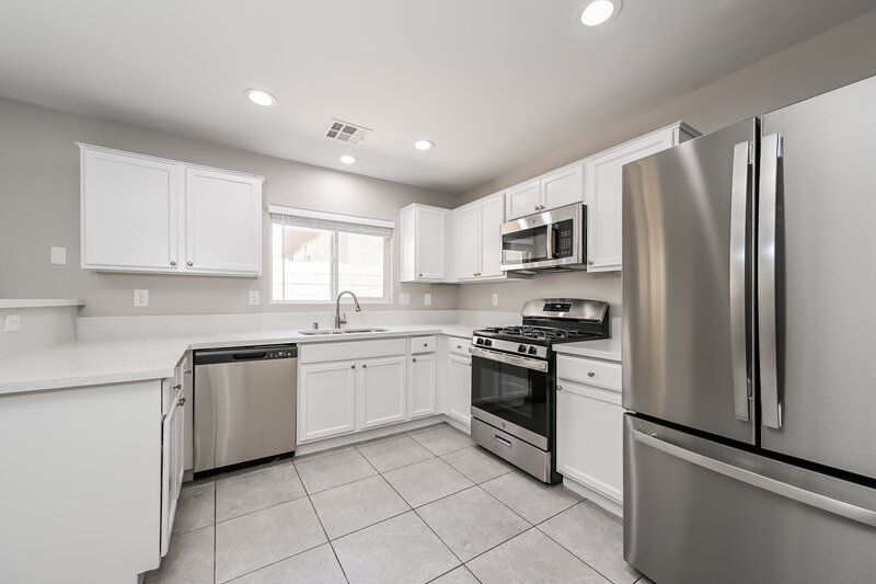 2,255/Mo, 8294 Oliver Twist Ln Las Vegas, NV 89113 Kitchen View