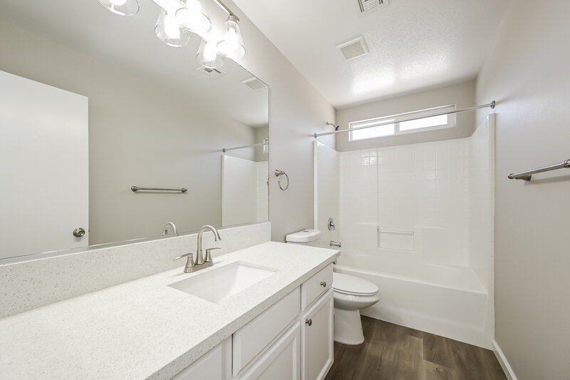2,255/Mo, 8294 Oliver Twist Ln Las Vegas, NV 89113 Bathroom View