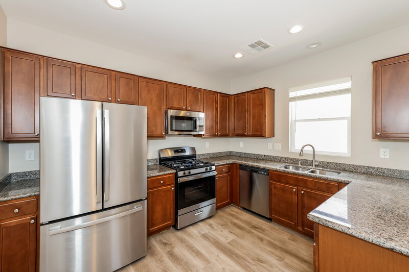 2,070/Mo, 10215 Cougar Crossing St Las Vegas, NV 89178 Kitchen View